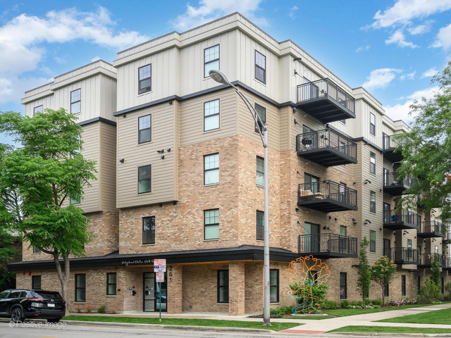 261 Washington Boulevard - Photo 1