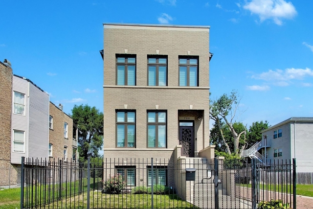 700 E 46th Street - Photo 1
