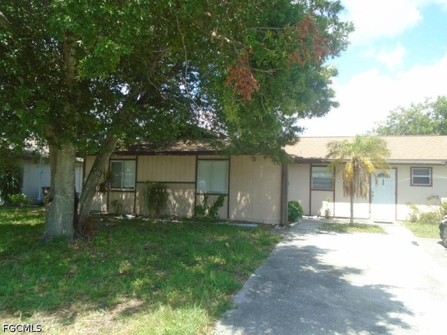 636 Se 13th Court - Photo 1