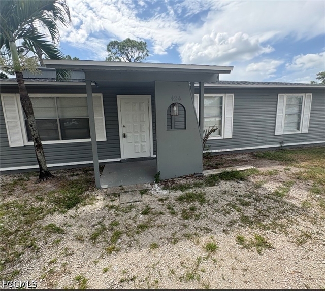 424 Valley Drive - Photo 1