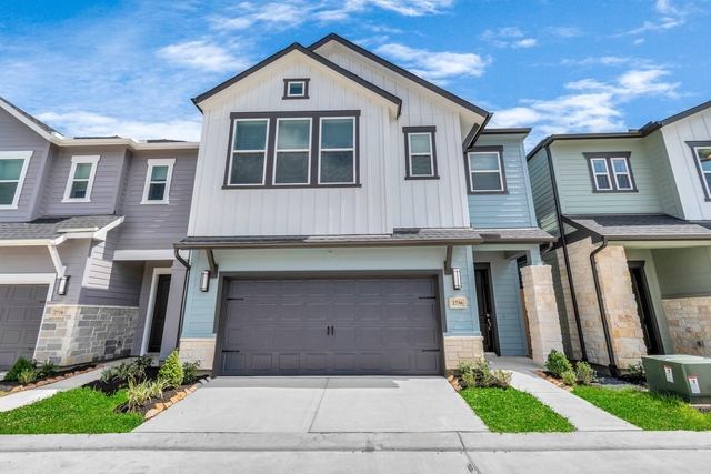 2733 Ruhman Fields Drive - Photo 1