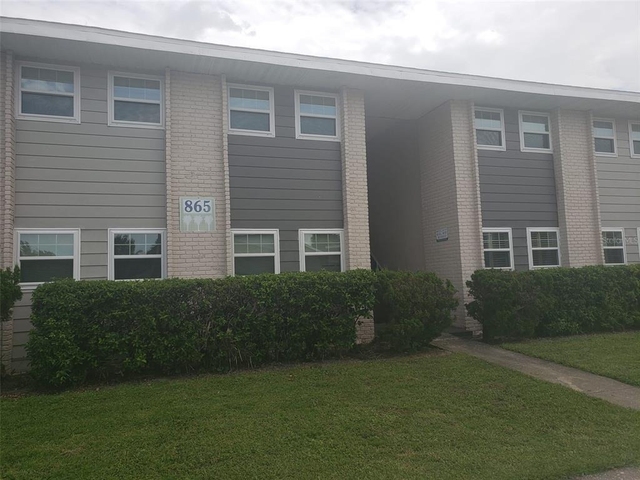 865 Sky Lake Circle - Photo 1