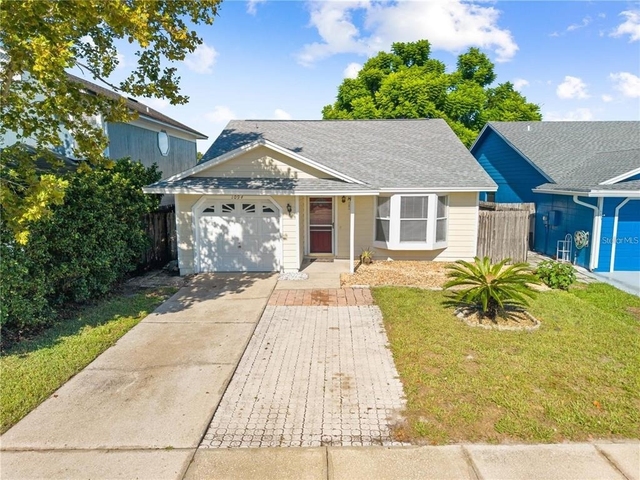 1094 Martin Boulevard - Photo 1