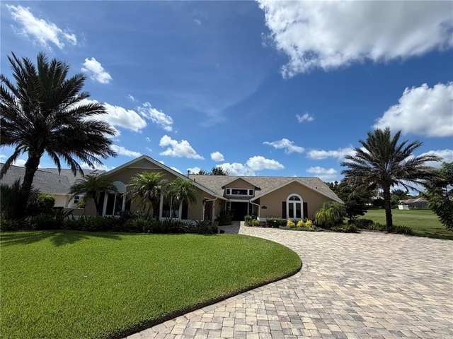 209 Bromely Circle - Photo 1