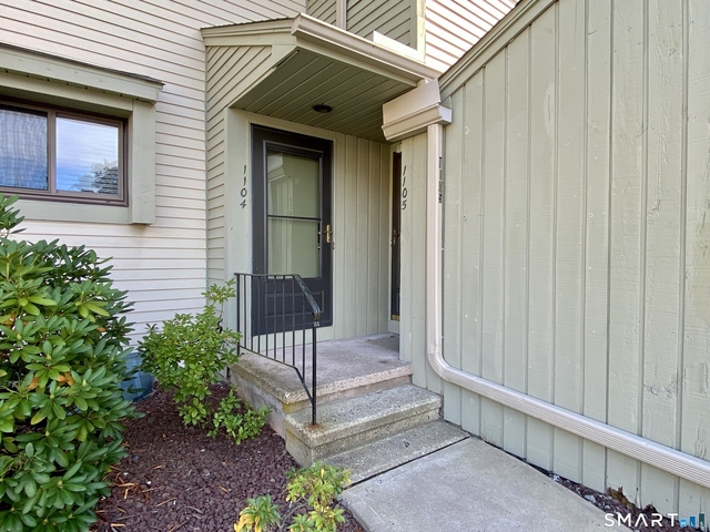 1104 Summer Hill Drive - Photo 1