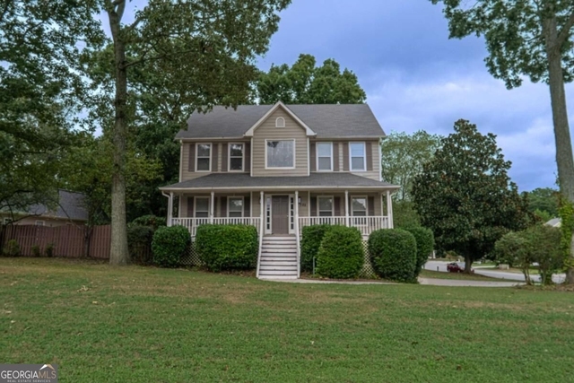 722 Thornapple Trail - Photo 1