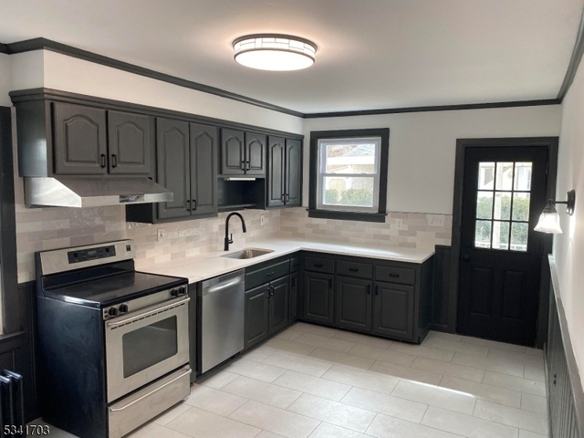 14 Langdon Ave - Photo 1