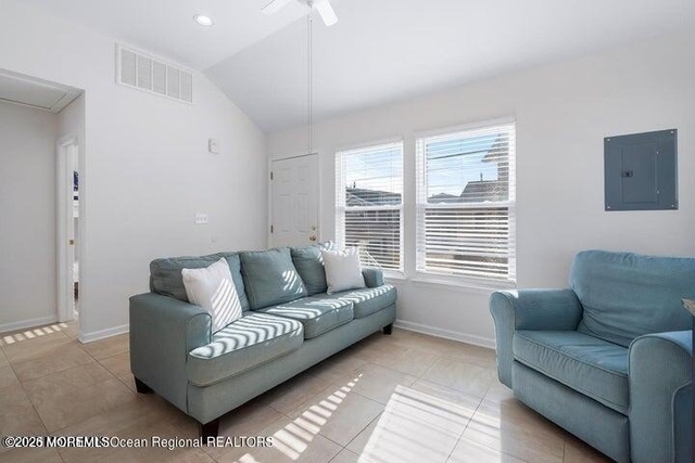 109 W Pompano Way - Photo 1