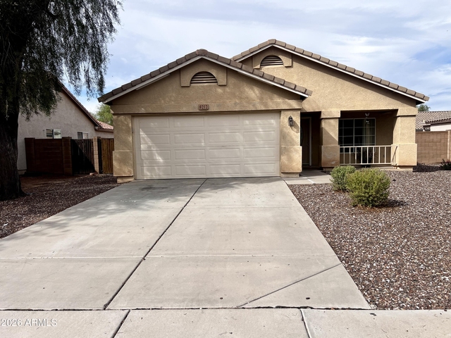 8212 W Apache Street - Photo 1