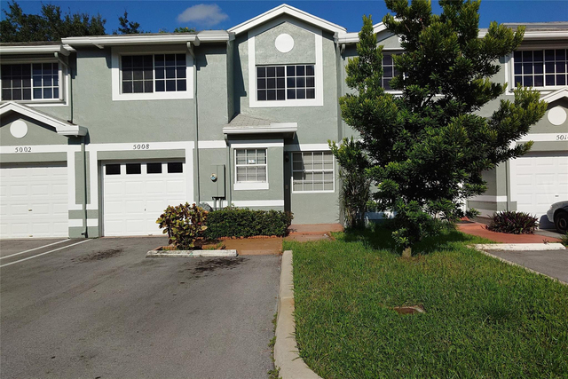 5008 Sw 122nd Terrace - Photo 1