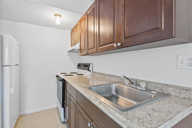 2054 Nw 43rd Terrace - Photo 1
