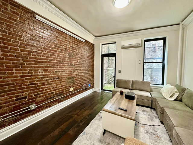 226 West 4th Street - Photo 1