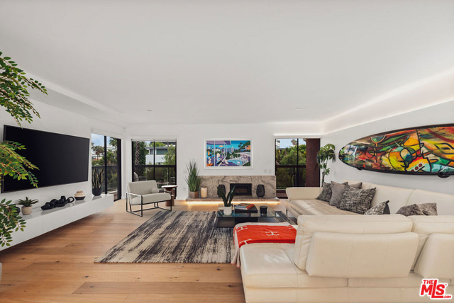 1133 5th Street - Photo 1