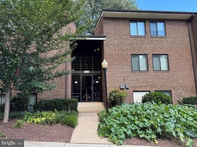 1523 Northgate Square - Photo 1