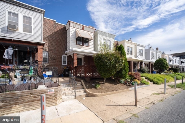 111 Rosemar Street - Photo 1