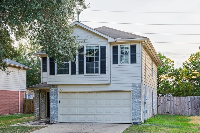 3907 Starbridge Pointe Lane - Photo 1