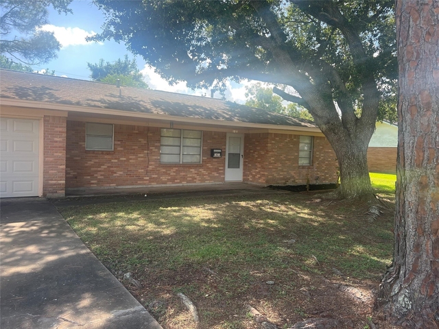 1621 Tech Avenue - Photo 1