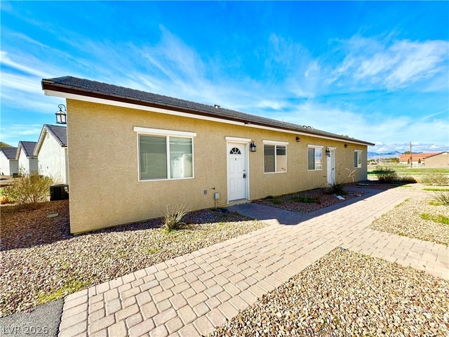 1370 Ogallala Street - Photo 1