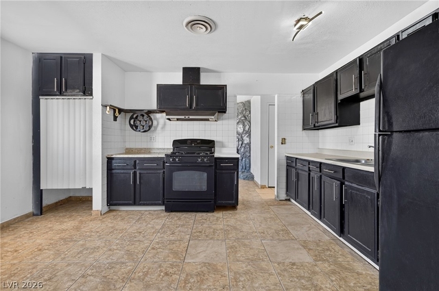 3421 Lillis Circle - Photo 1