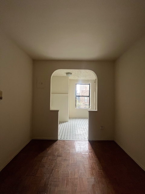 300 East 89th Street, New York - Photo 1