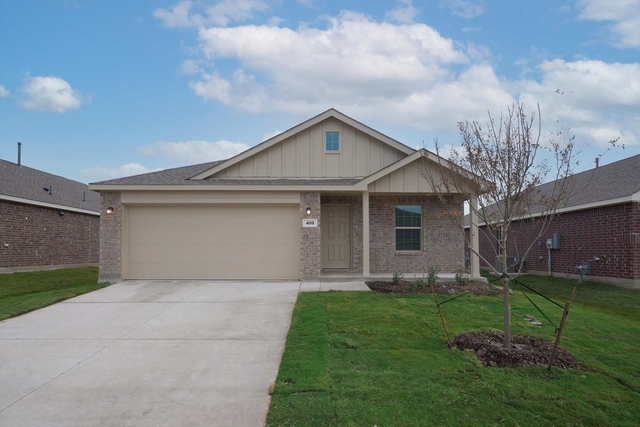 409 Laurenbrooke Drive - Photo 1