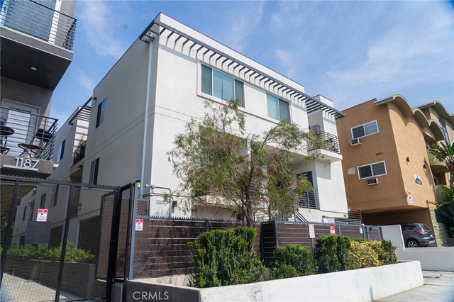 1183 Crenshaw Boulevard - Photo 1