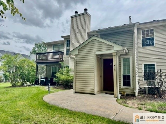 401 Yorkshire Place - Photo 1