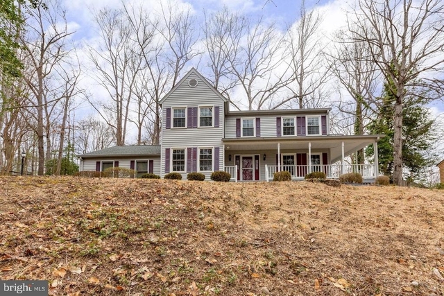 1130 Columbus Drive - Photo 1