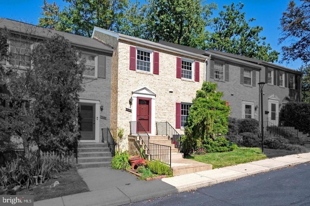 2105 Bucknell Terrace - Photo 1