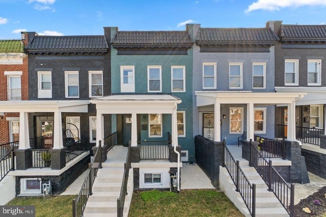 2639 Loyola Northway - Photo 1