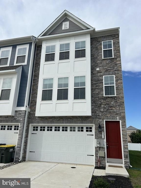 531 Rosemary Circle - Photo 1