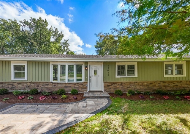 11611 Douglas Avenue - Photo 1
