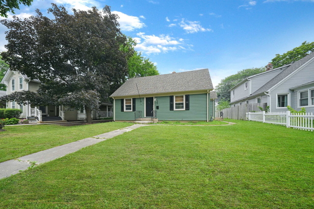 507 W Wesley Street - Photo 1