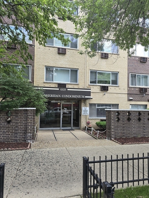 6619 N Sheridan Road - Photo 1