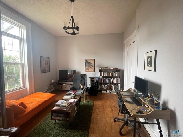 548 Chapel Street - Photo 1