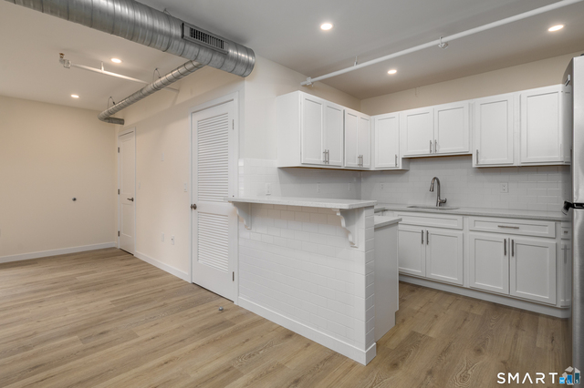 584 Main Street - Photo 1