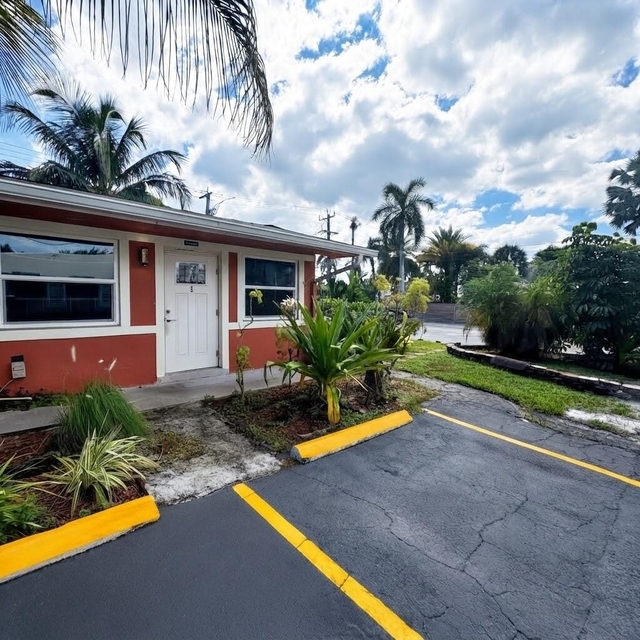 1500 Ne 62nd Street - Photo 1
