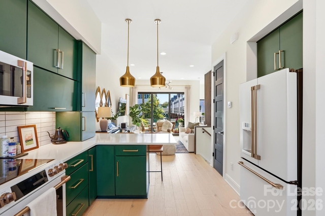 3301 Spencer Street - Photo 1