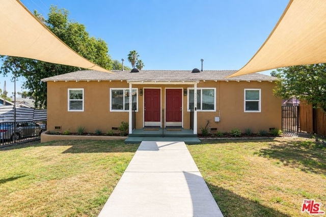 5218 Navarro Street - Photo 1