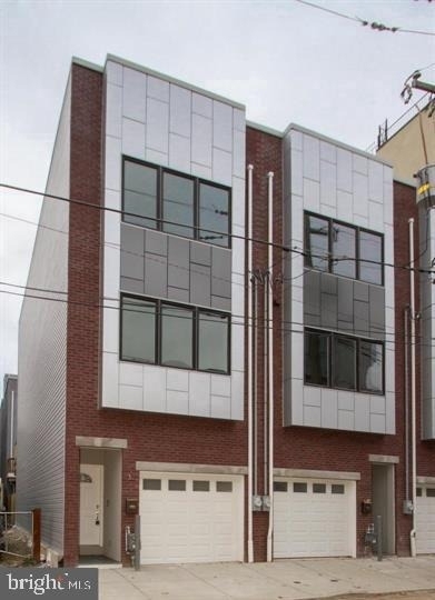 1322 S Howard Street - Photo 1