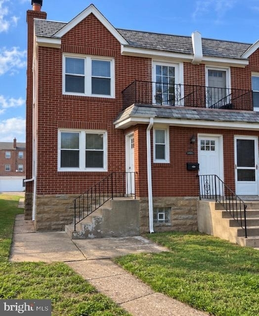 453 W Ellet Street - Photo 1