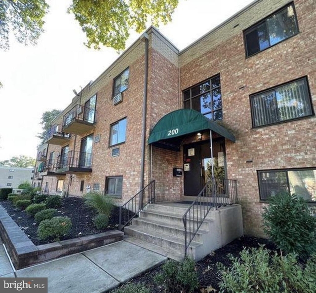 1575 W Street Road - Photo 1
