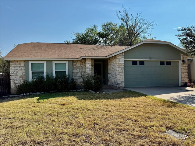 2107 Whispering Dr - Photo 1