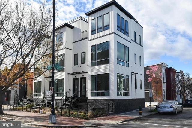 808 13th Street Ne - Photo 1