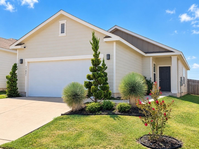17821 Shafer Dr - Photo 1