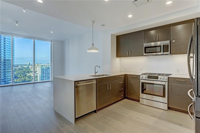 301 West Ave - Photo 1