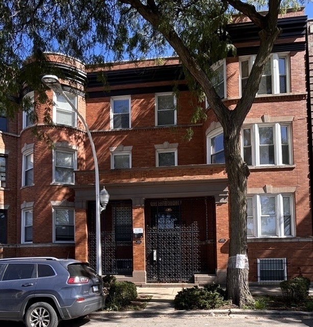 4953 S Calumet Avenue - Photo 1