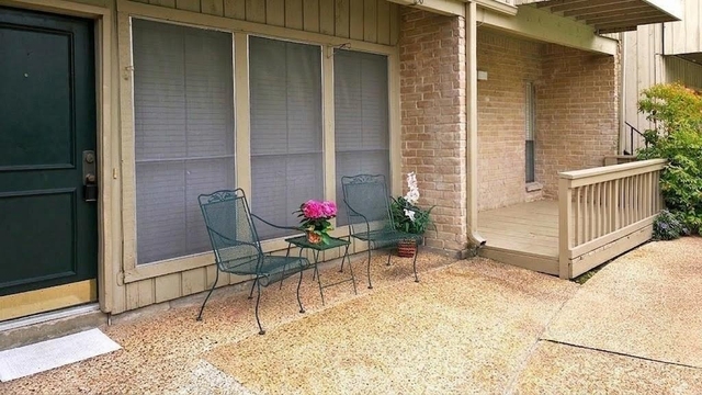 2100 Tanglewilde Street - Photo 1