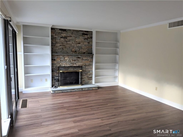 593 Heritage Village - Photo 1