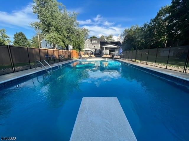 652 W 8th St - Photo 1